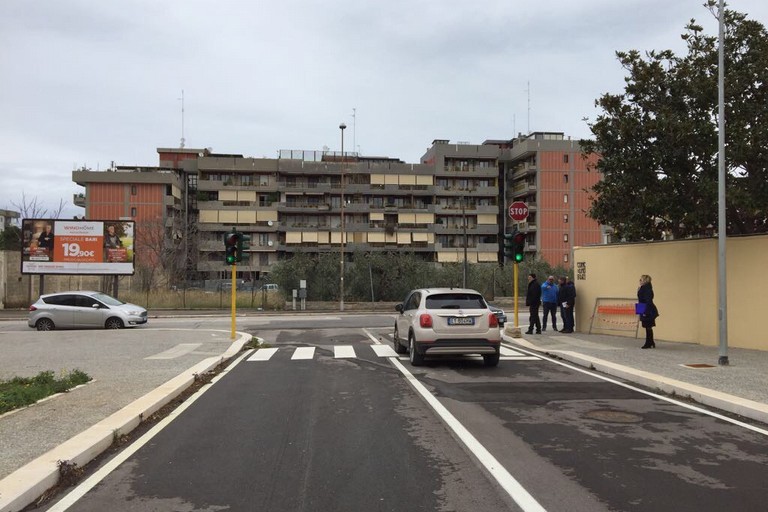 Tratto di strada tra via Troisi e via Gentile