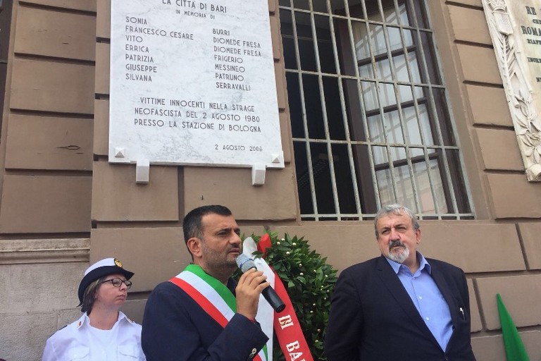 stamattina decaro alla commemorazione del anniversario strage di Bologna