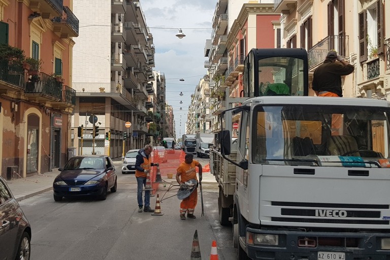 cominciati i lavori di rifacimento stradale in via Quintino Sella