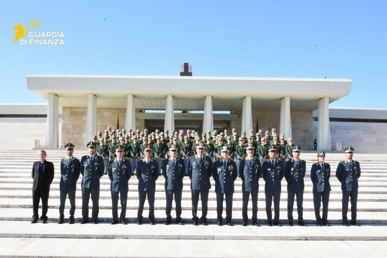 Allievi del I anno dell'Accademia Guardia di Finanza al Sacrario