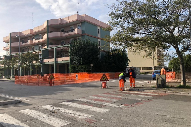 lavori rotatoria palese