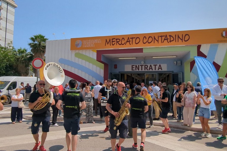 Mercato Contadino Coperto di via Amendola