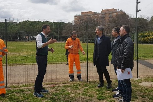 playground cittadini al via il cantiere del primo nel parco Giugno