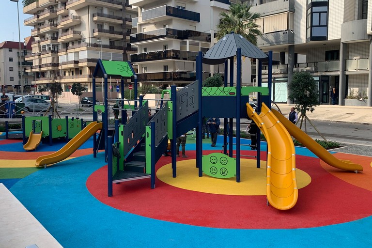 inaugurata area ludica in via Tomasicchio sul waterfront di San Girolamo