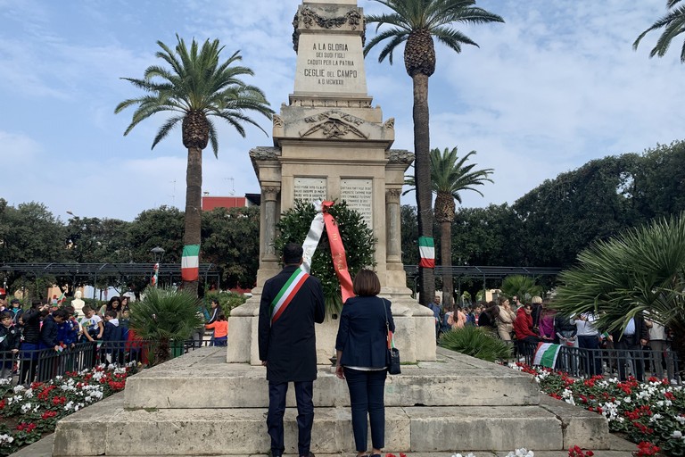 questa mattina a Ceglie del Campo la cerimonia per il centenario dell inaugurazione del monumento ai caduti della Grande guerra