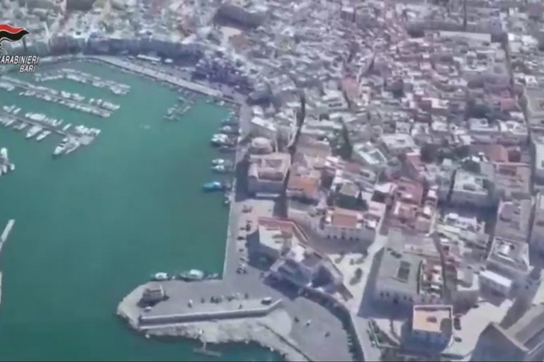 I controlli dei carabinieri a Ferragosto