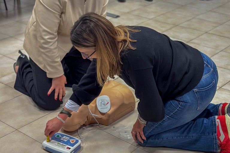 Defibrillatore DAE negli showroom Maldarizzi