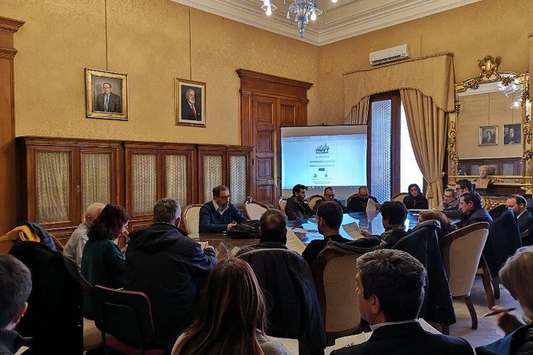 La riunione con i rivenditori