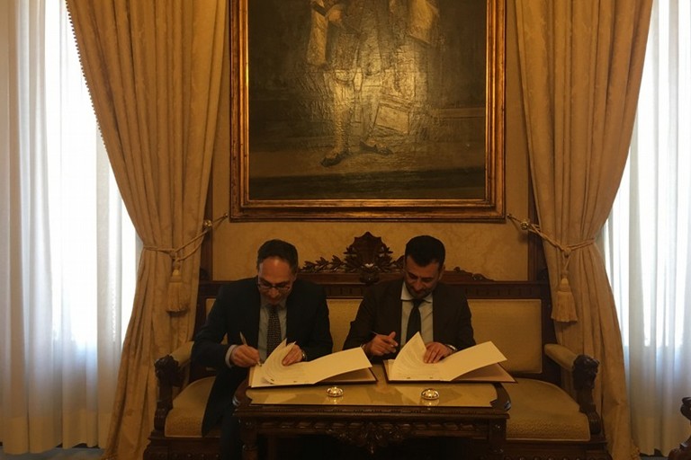 siglato protocollo dintesa per occupazione suolo pubblico per attivit commerciali in aree sottoposte a tutela