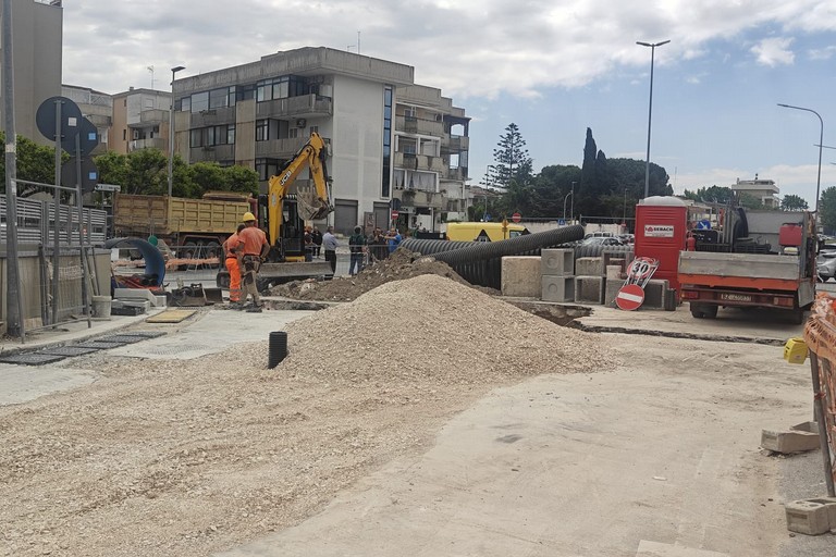 Lavori fogna Carbonara. <span>Foto Comune di Bari </span>
