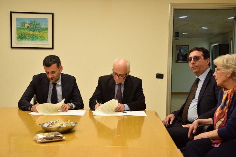 siglato il protocollo d intesa tra Fondazione Petruzzelli e Fondazione Puglia