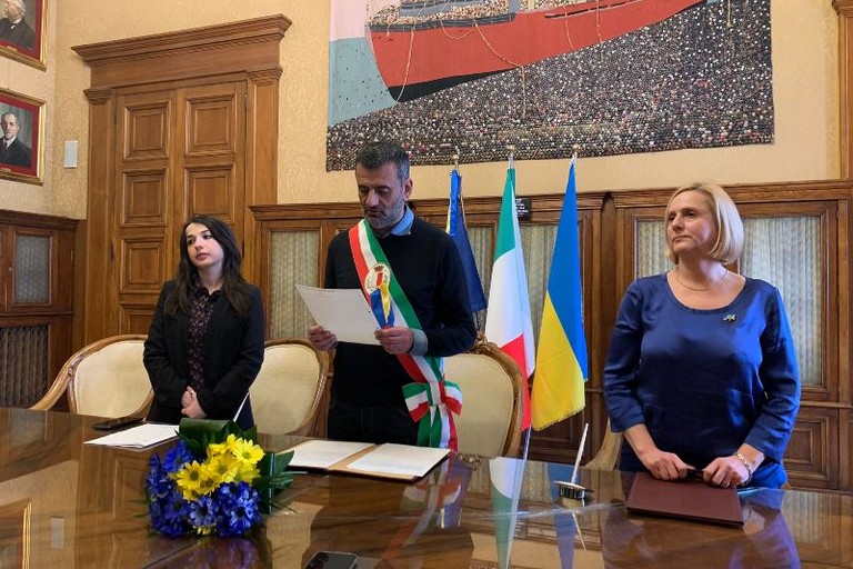 cerimonia di giuramento per la cittadinanza italiana conferita dal Presidente della Repubblica a Oksana Hobush