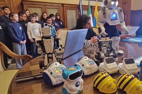 il e il marzo la edizione delle competizioni regionali per la qualificazione alle nazionalil di robotica oggi la presentazione