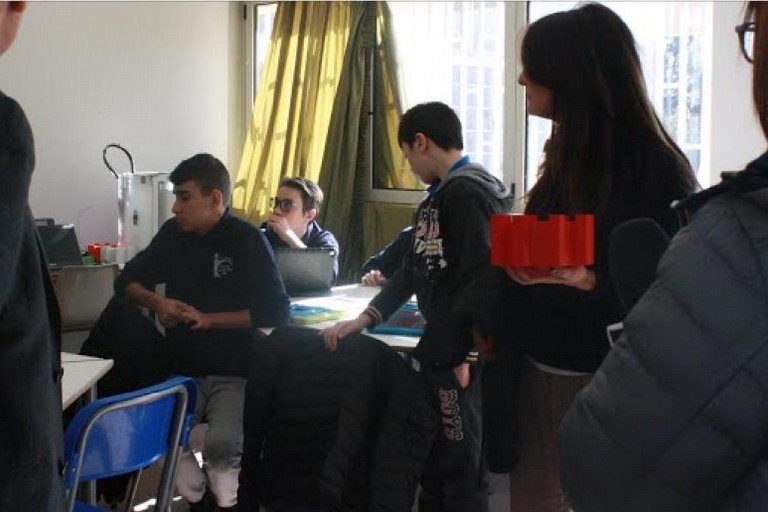 avvio ambienti di apprendimento collaborativo nella scuola Falcone Borsellino