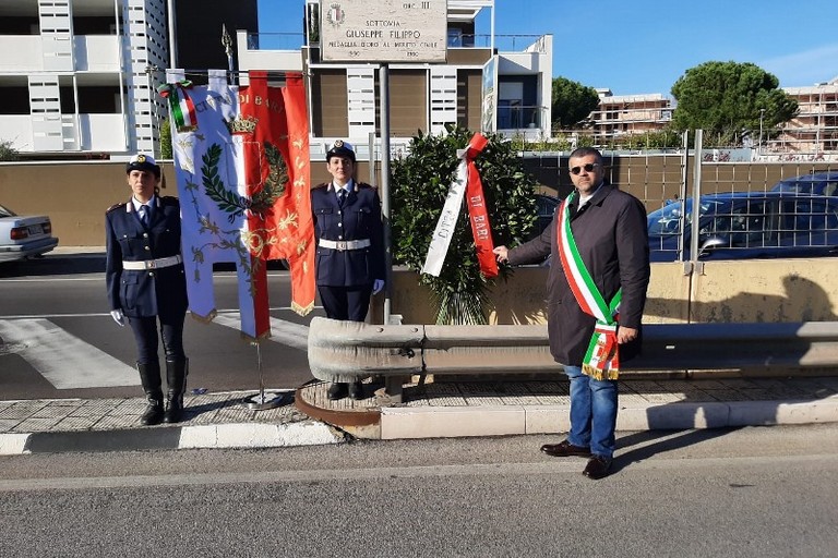 La deposizione della corona