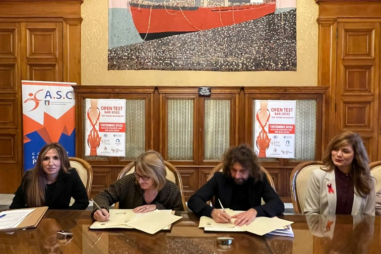 oggi la firma della Convenzione di Parigi che segna l ingresso della Citta di Bari nella rete delle Fast Track Cities