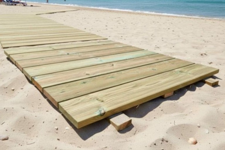 Passerella spiaggia. <span>Foto Comune di Bari </span>