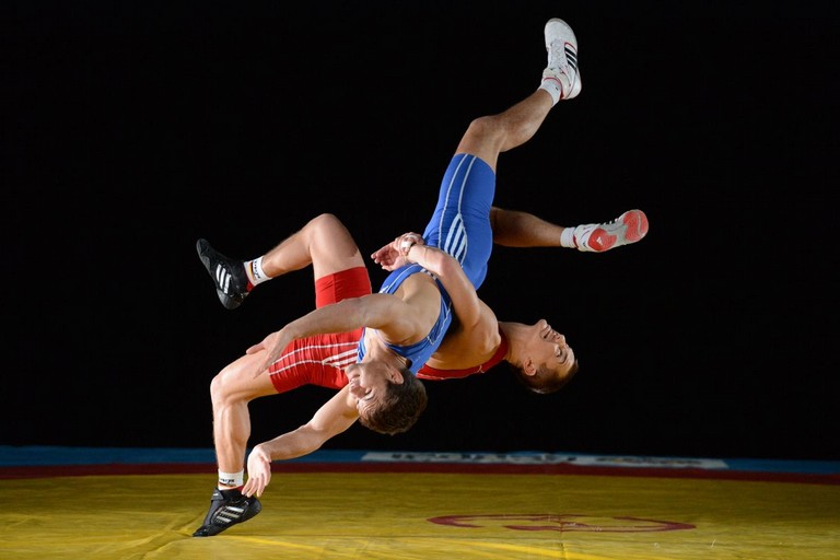 AlPalalaforgia di Bari stage di lotta olimpica