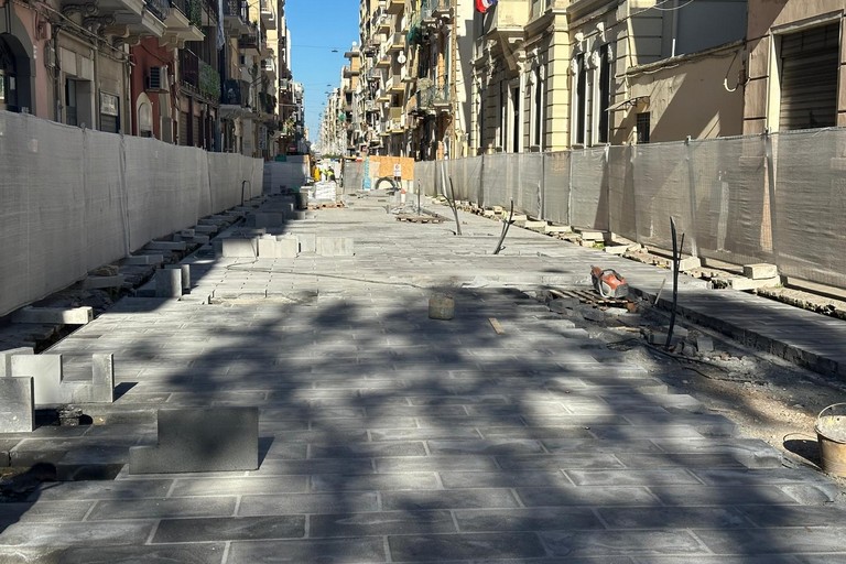 Basolato via Manzoni. <span>Foto Comune di Bari </span>