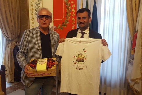 Antonio Decaro in conferenza stampa