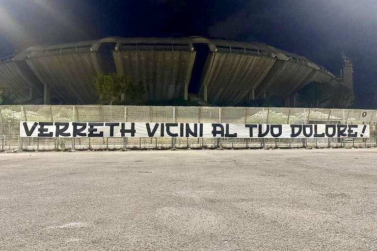 Striscione Curva Nord