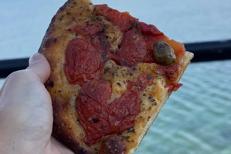 Benedetta Parodi celebra la focaccia barese. <span>Foto Benedetta Parodi </span>