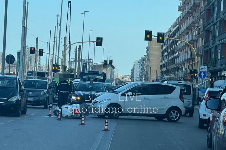Incidente via Capruzzi. <span>Foto Bit Live</span>