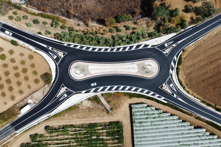 Rotatoria tra la SP 76 e SP 16 ad Acquaviva delle Fonti