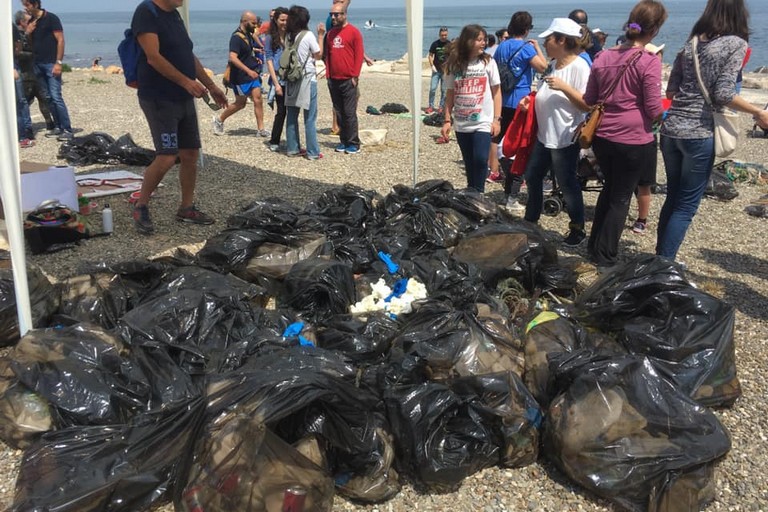 rifiuti raccolti da retake a santo spirito