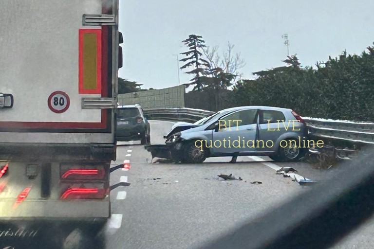 Incidente Palese tangenziale. <span>Foto Bit Live</span>