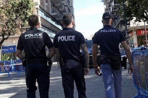 Servizi straordinari interforze ad “Alto Impatto” nelle piazze Umberto e Moro a Bari