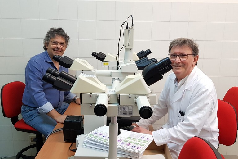 A sx il direttore scientifico Giannelli a dx il ricercatore Armentano