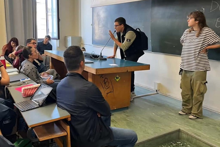 Allarme Forspicom: blocchiamo tutto per il diritto allo studio. <span>Foto Pagina Fb Cambiare Rotta Bari</span>