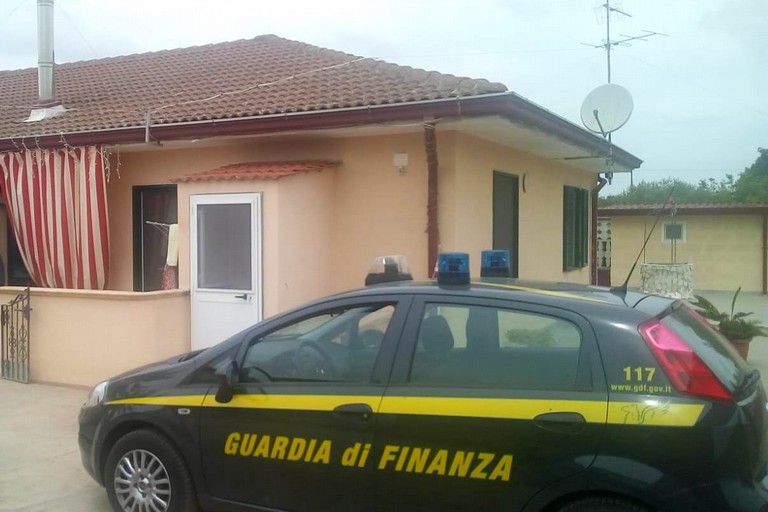 altamura sequestro beni a pluripregiudicato