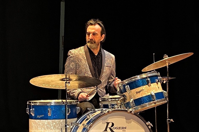 antonio di lorenzo suona la roger celebrity bitone batteria vintage