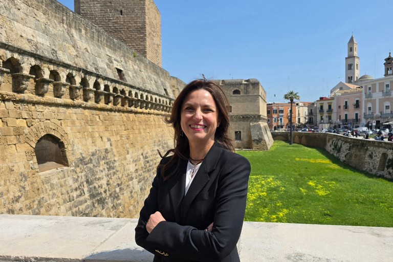 Arch Anita Guarnieri