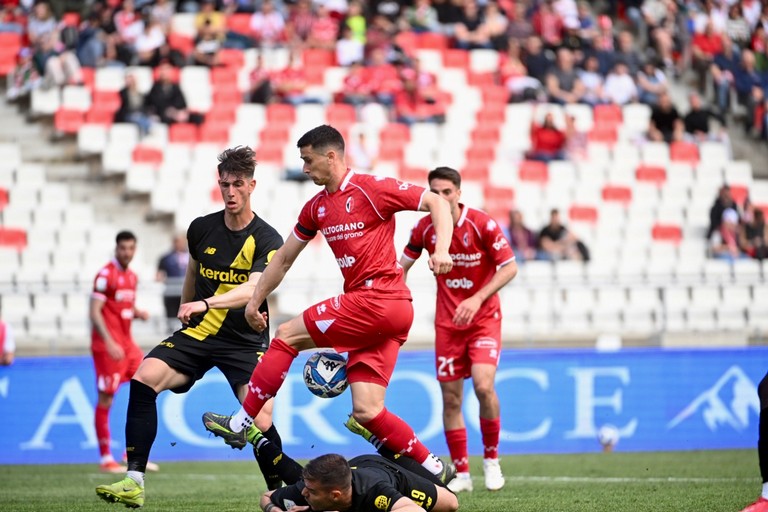 Il Modena manda il Bari al tappeto: 1-2 al San Nicola