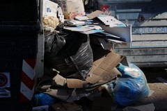 Rifiuti, nuova videosorveglianza con IA: a Bari "beccati" 800 conferimenti illeciti