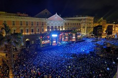 Capodanno in piazza a Bari, sul palco Gigi D'Alessio. Con lui Panicucci e Rovazzi
