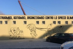 Un murale contro gli sprechi alimentari, l'opera sui muri del mercato "Santa Chiara"