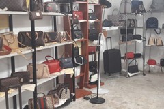 Vendeva borse, profumi orologi contraffatti al Libertà. Denunciato 62enne