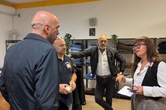 Inaugurato a Bari il guardaroba solidale di Progetto Arca e InConTra