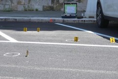 Spari in strada al rione Japigia: «Colpi esplosi da una pistola a salve»