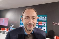 De Laurentiis ai giornalisti: «Resto a Bari per il mercato»