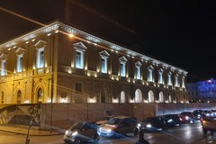 Bari, l'ex mercato del pesce si illumina per le feste di Natale