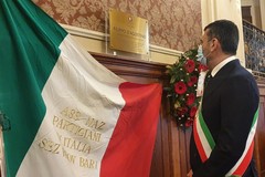 Giorno della Memoria, una corona di fiori a Bari in ricordo di Filippo D'Agostino