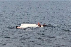 Imbarcano acqua. Due persone salvate in mare a Santo Spirito