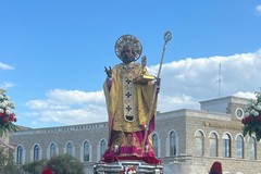 L'effigie di San Nicola di nuovo in Basilica dopo la sosta al Porto di Bari