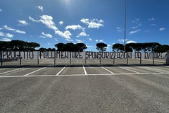 Gli ultras del Bari invitano gli sponsor a non investire più nel progetto De Laurentiis
