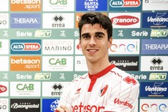 Ora è ufficiale: l'olandese Cas Odenthal è un difensore del Bari